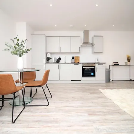 Cohost Partners | Central And Contemporary 2Br Swindon Exterior photo