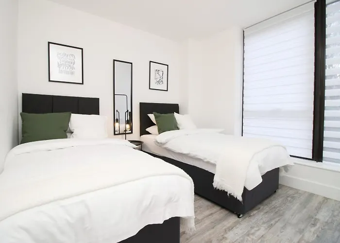 Cohost Partners | Central And Contemporary 2Br