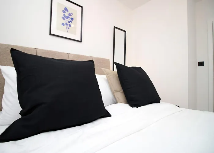 Cohost Partners | Central And Contemporary 2Br